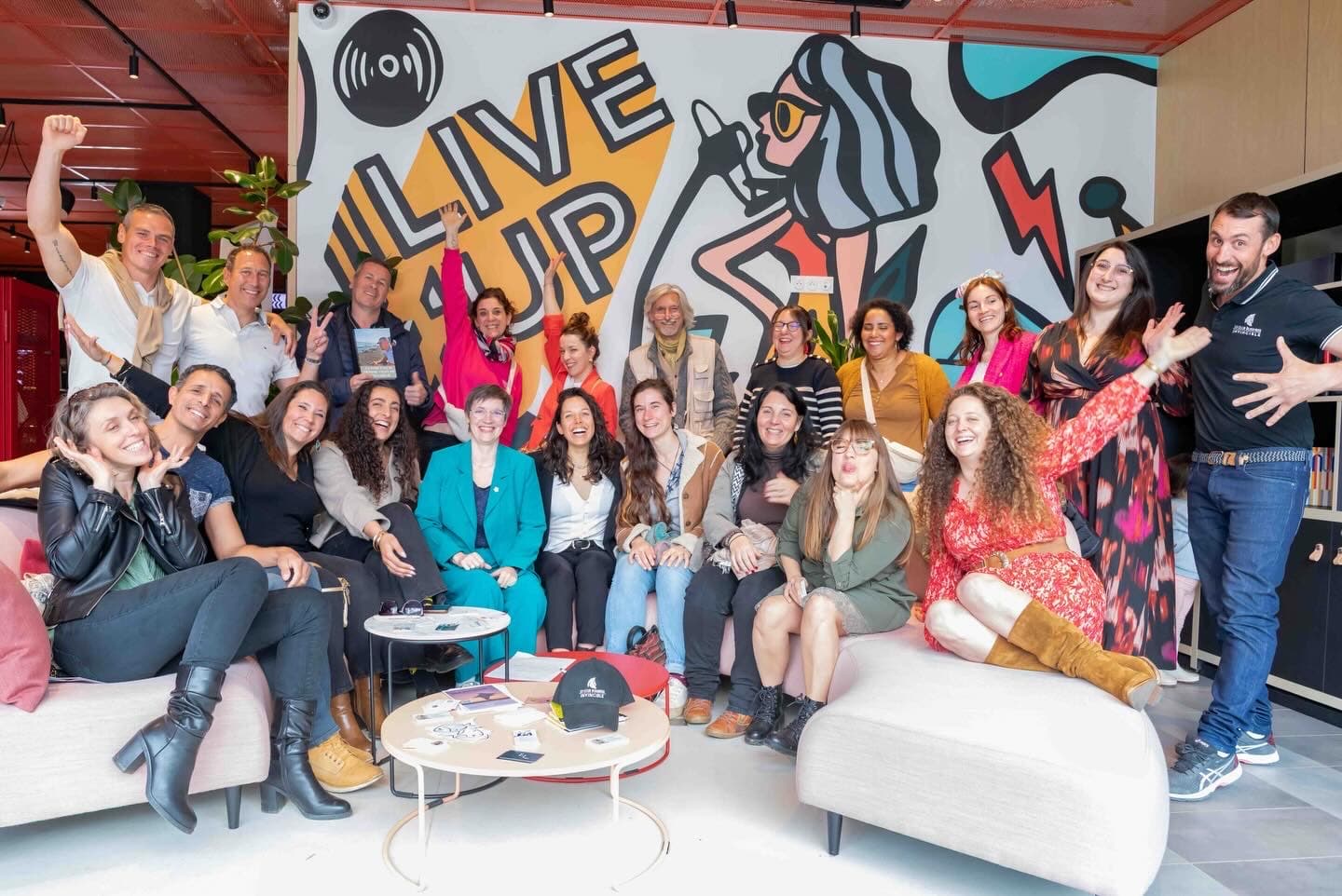 Membres du Club Business Invincible réunis lors d'un petit-déjeuner entre entrepreneurs